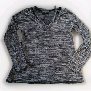 Creative Worldwide Women's V Neck Long Sleeve Shirt Gray
